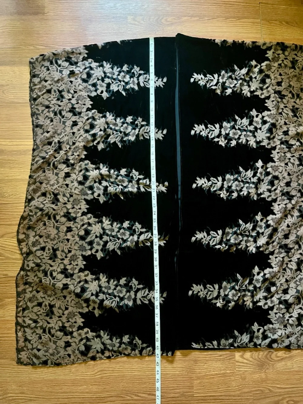 Aakaa long shawl